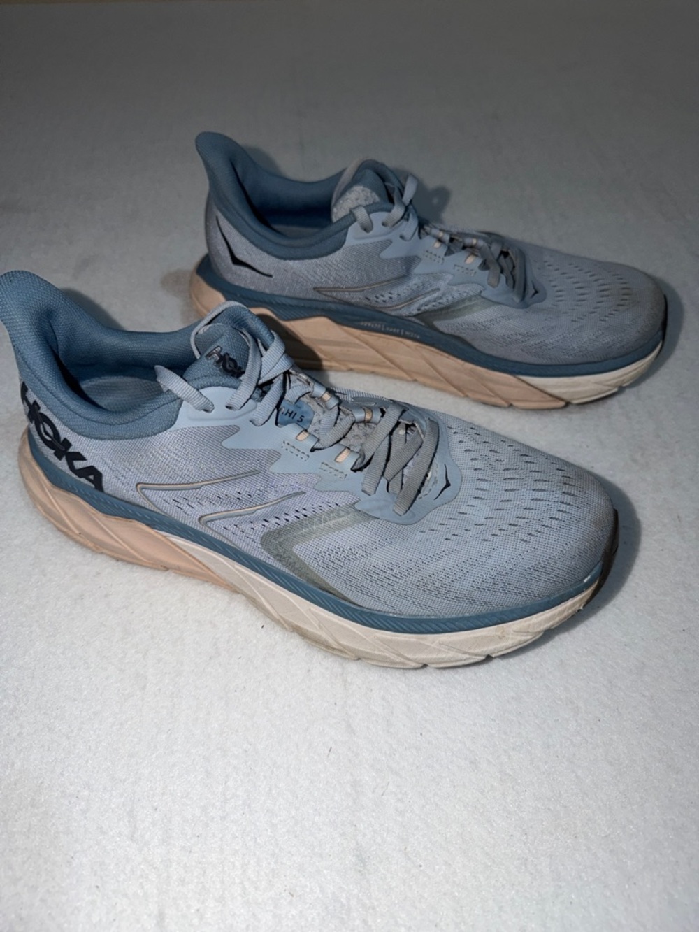 Hoka One One Men's Light Blue/Beige Road Running Shoes 10.5B S29x20 V521 W216